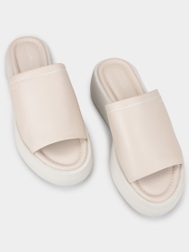 Шлепанцы Calvin Klein Flatform Slide Lth модель HW0HW01943-0F8 Фото