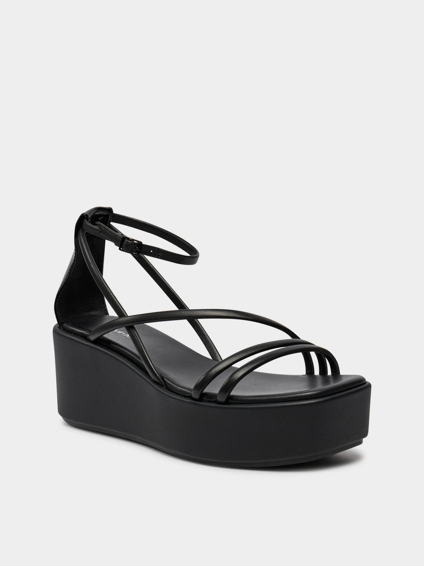 Босоножки Calvin Klein Wedge Sandal 30 Lth модель HW0HW01949-BEH Босоножки Calvin Klein Wedge Sandal 30 Lth модель HW0HW01949-BEH Фото