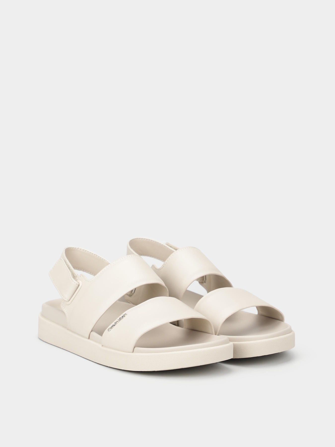 Сандалії Calvin Klein Flat Sandal Calvin Mtl Lth Модель HW0HW01984-ACE Фото