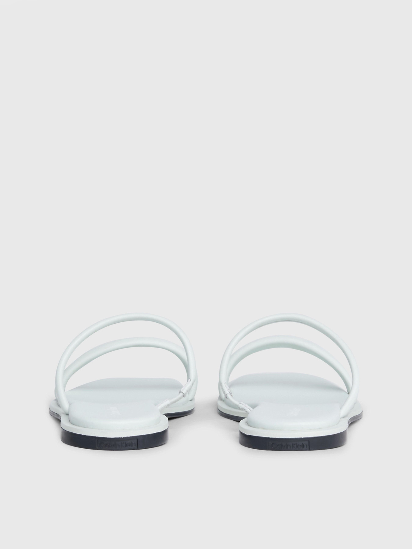 Шльопанці Calvin Klein Flat Slide Lth Модель HW0HW02127-LIA Фото