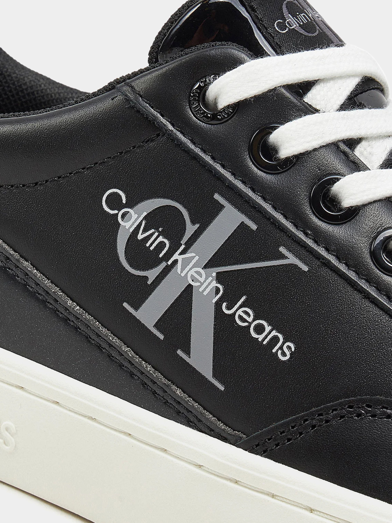 Кеды низкие Calvin Klein Classic Cupsole Low Lace модель YW0YW01527-0GM Кеды низкие Calvin Klein Classic Cupsole Low Lace модель YW0YW01527-0GM Фото