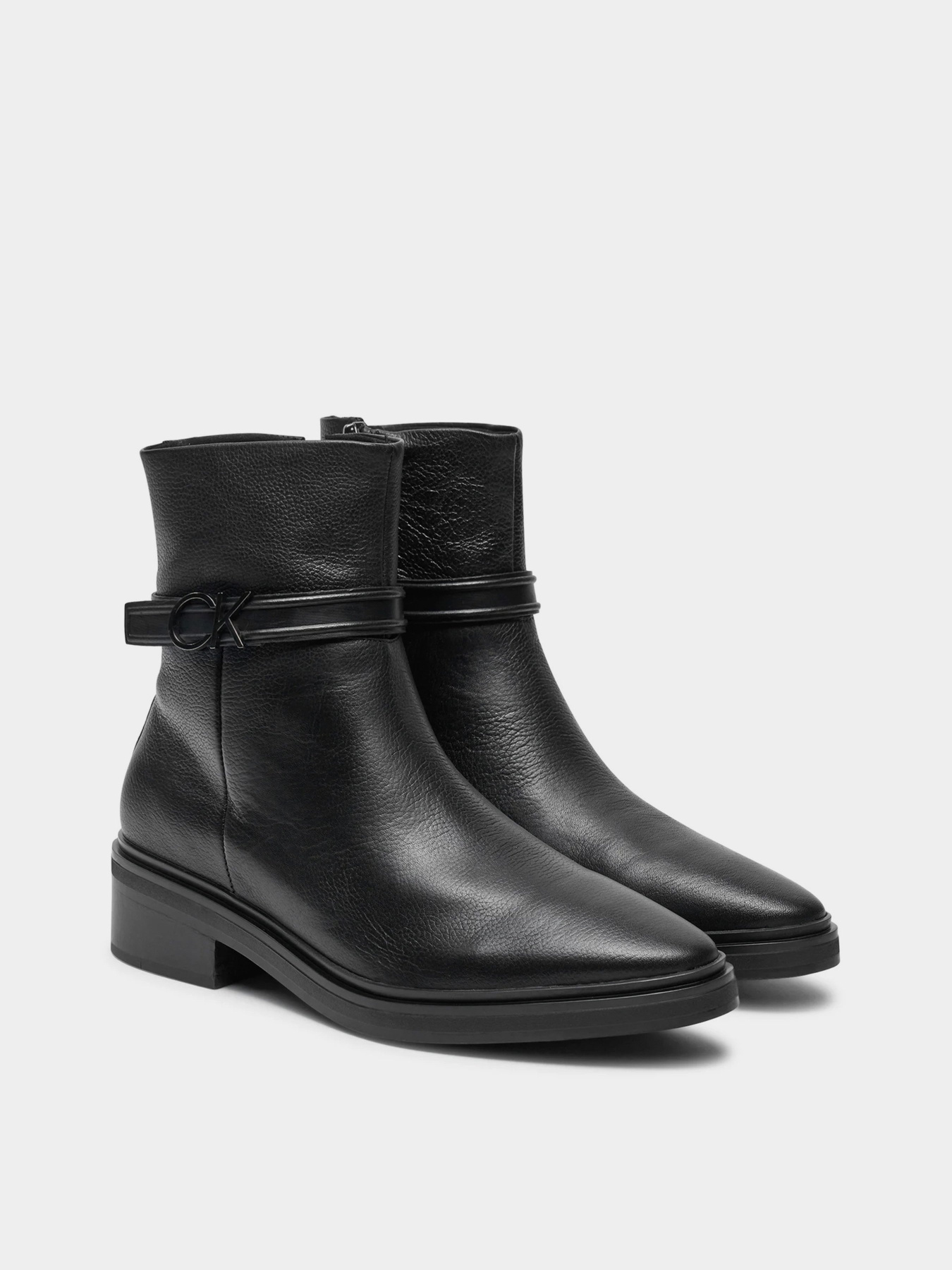Ботинки Calvin Klein Heel Ankle Boot 30 модель HW0HW02183-BEH Фото