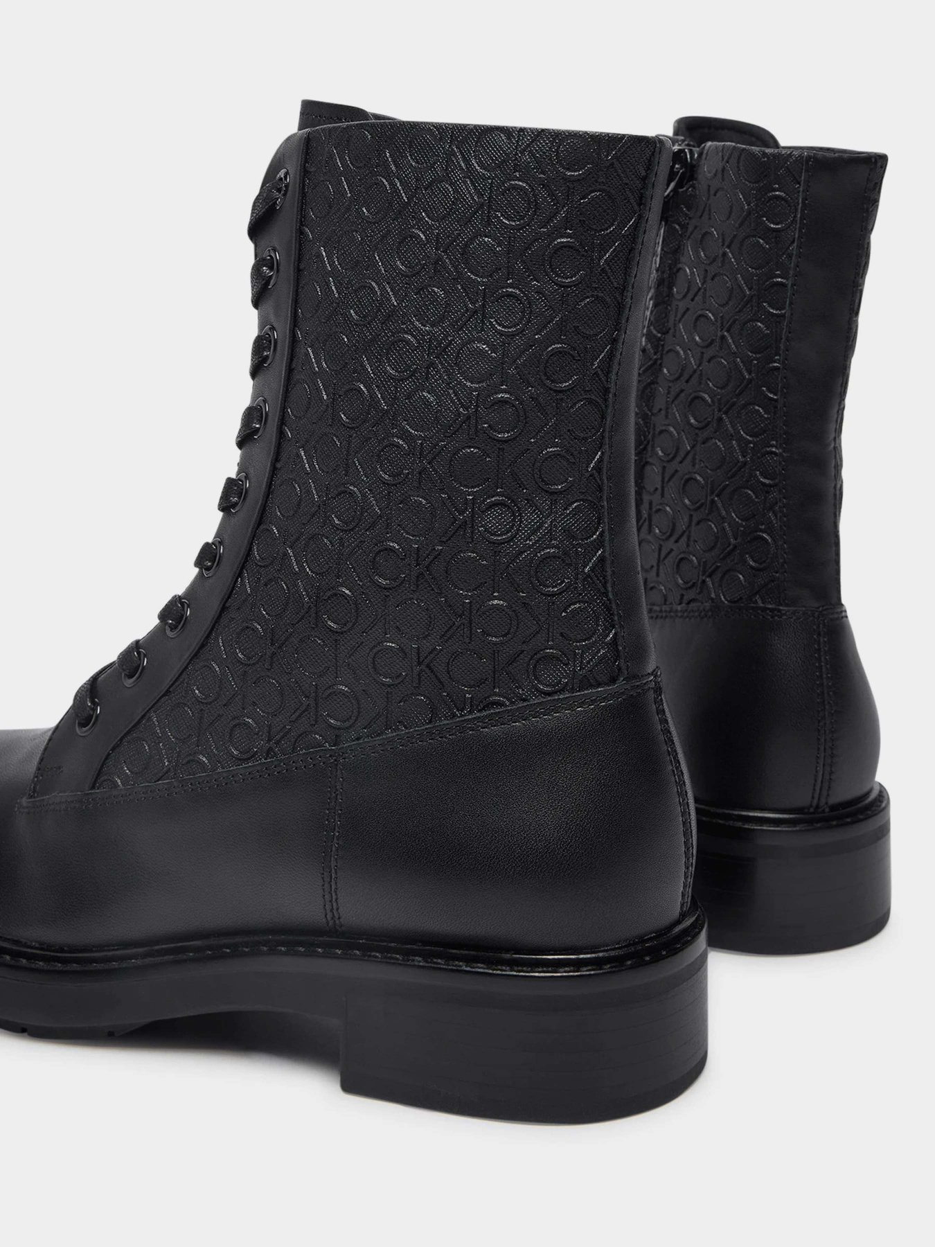 Ботинки Calvin Klein Flat Combat Boot Mono Mix модель HW0HW02194-BEH Ботинки Calvin Klein Flat Combat Boot Mono Mix модель HW0HW02194-BEH Фото