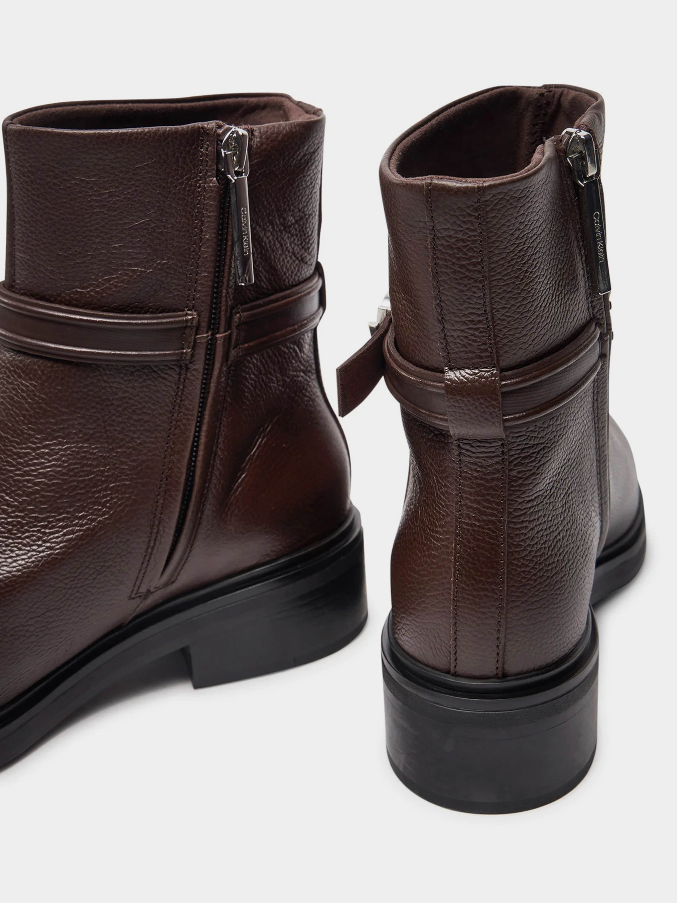 Ботинки Calvin Klein Heel Ankle Boot 30 модель HW0HW02183-GUD Фото