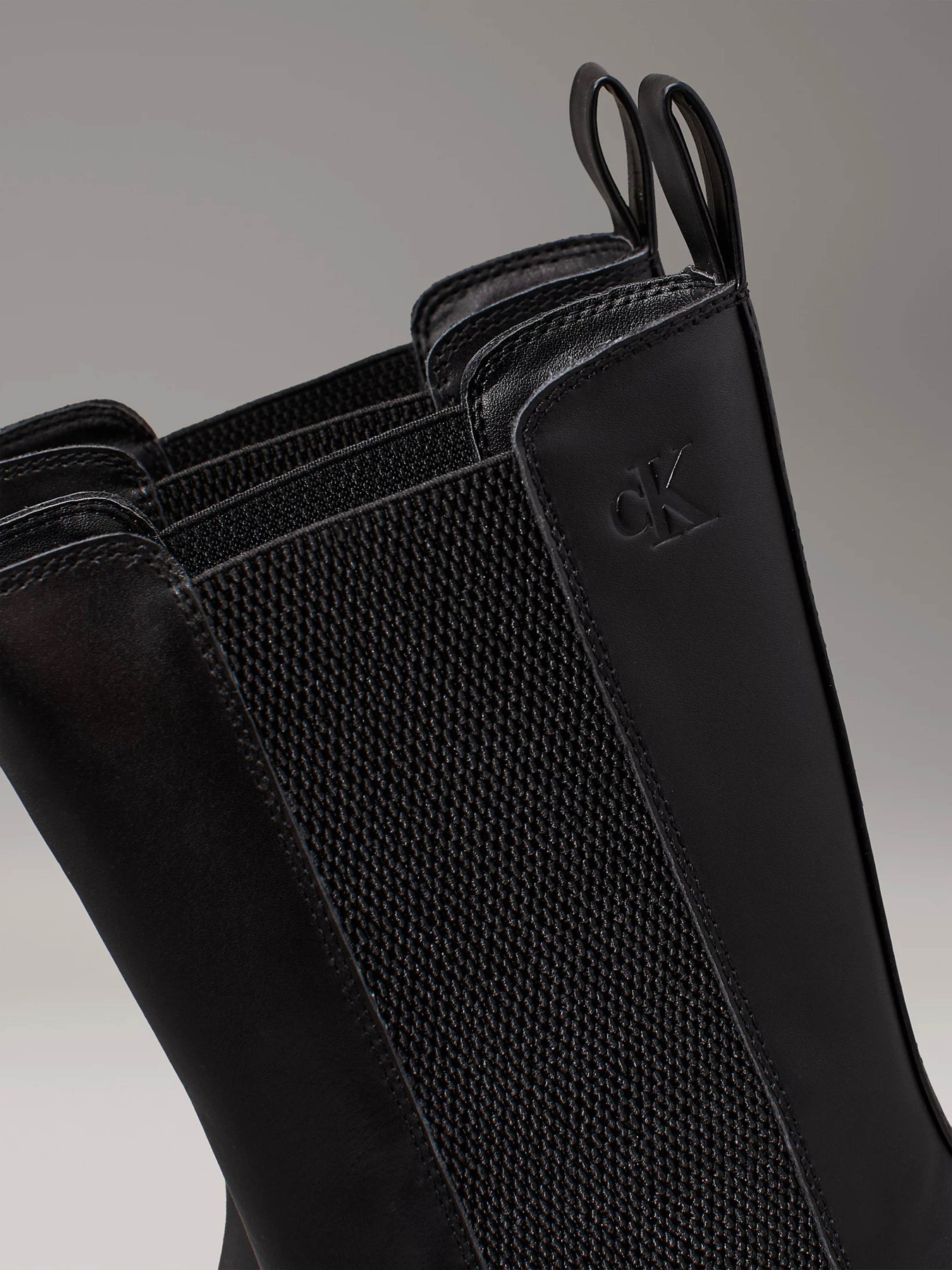 Челсі Calvin Klein Flatform модель YW0YW01542-0GJ Фото