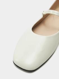 Балетки Calvin Klein модель HW0HW02307-ACG Фото