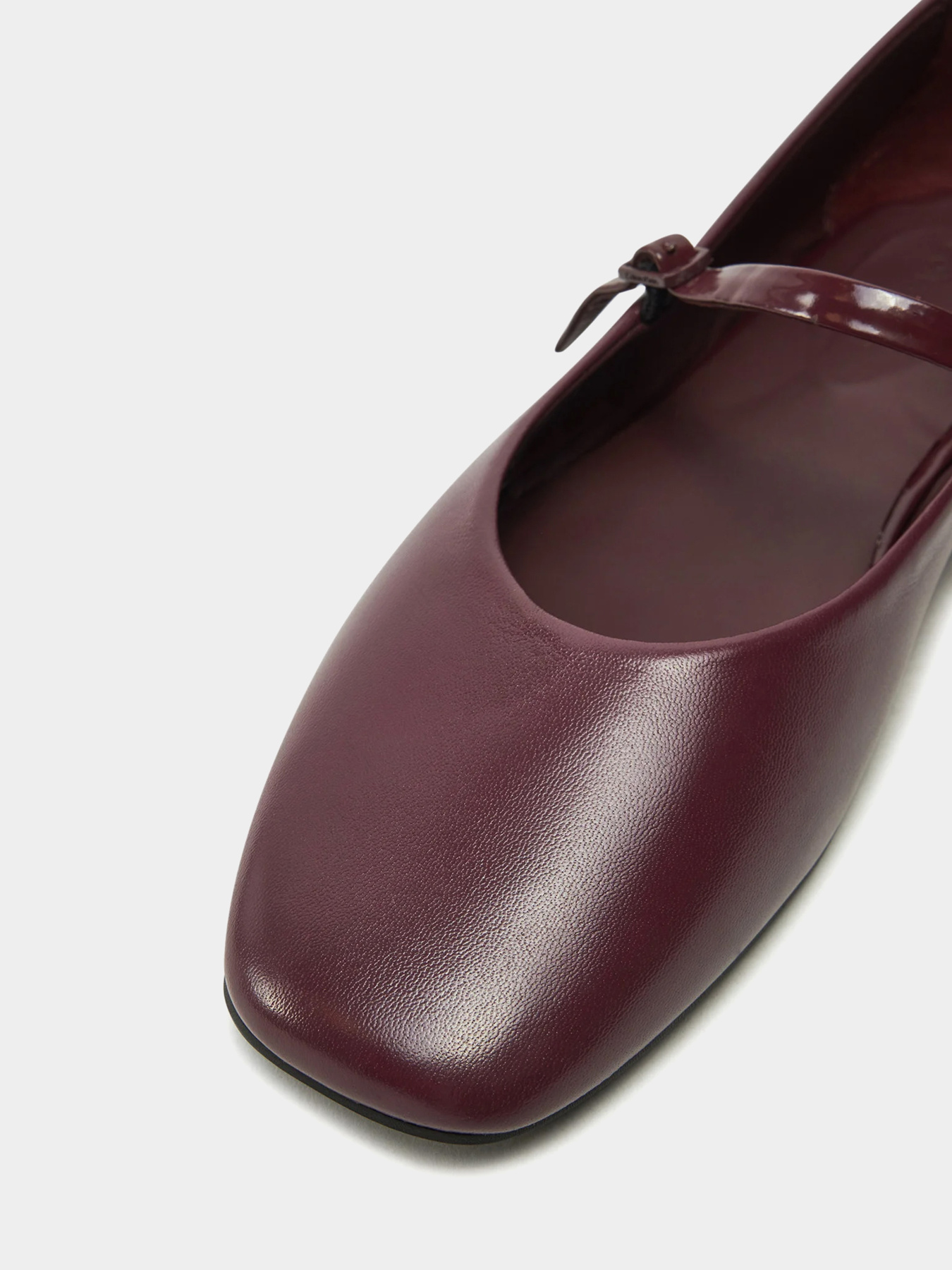 Балетки Calvin Klein модель HW0HW02307-VH2 Фото