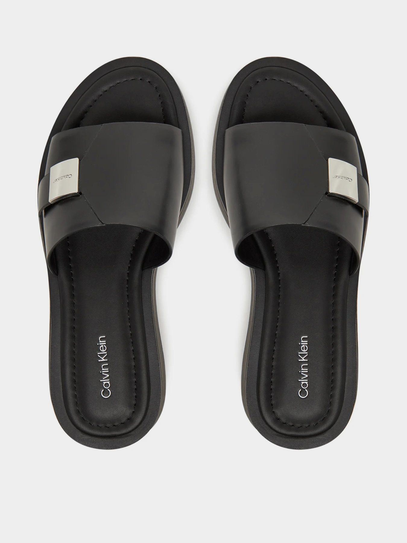 Шльопанці Calvin Klein модель HW0HW02368-BEH Фото