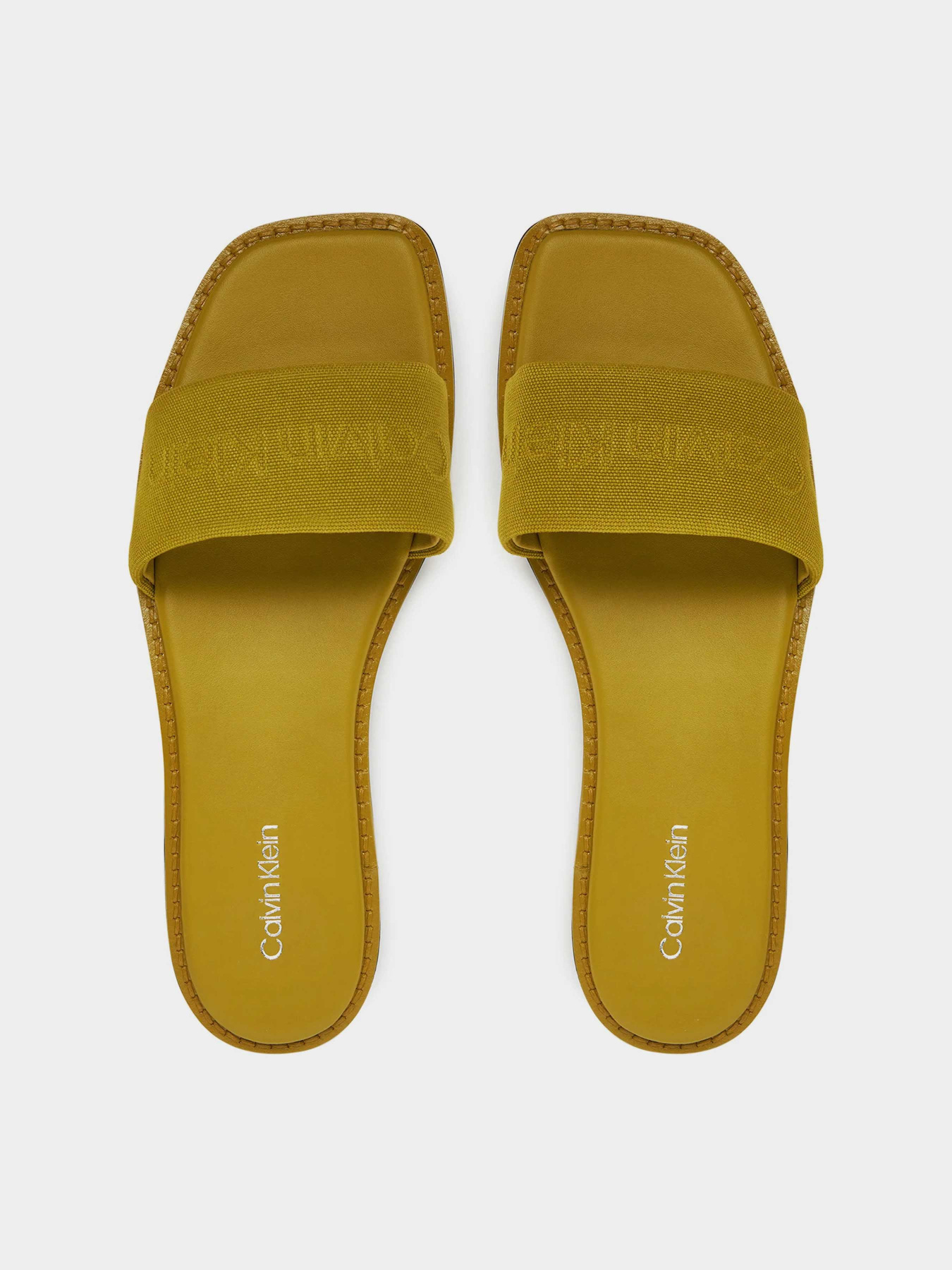 Шлепанцы Calvin Klein модель HW0HW02378-M1E Фото