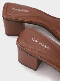 Мюли Calvin Klein модель HW0HW02478-GTW Фото