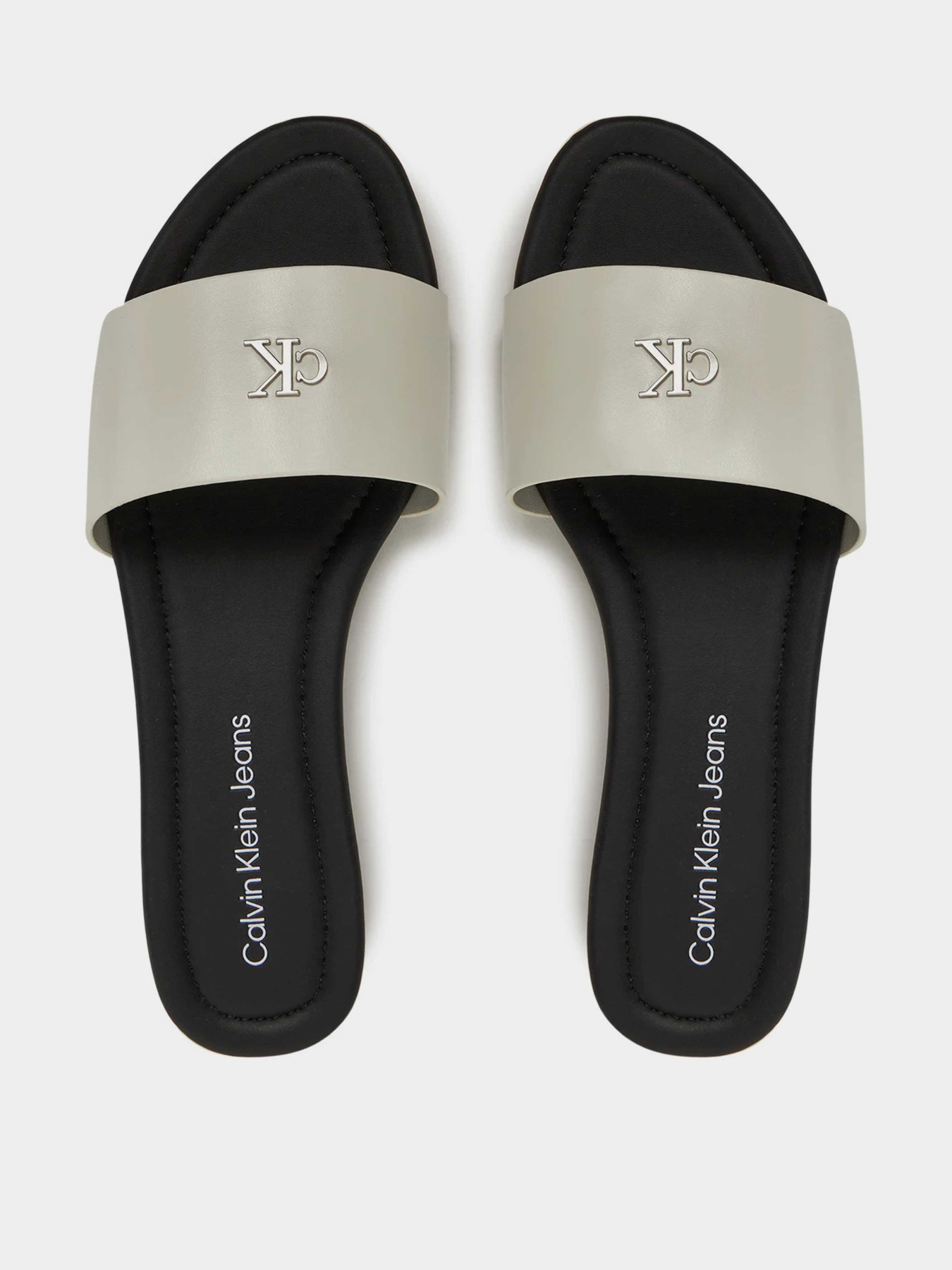 Шлепанцы Calvin Klein модель YW0YW01697-CJH Фото