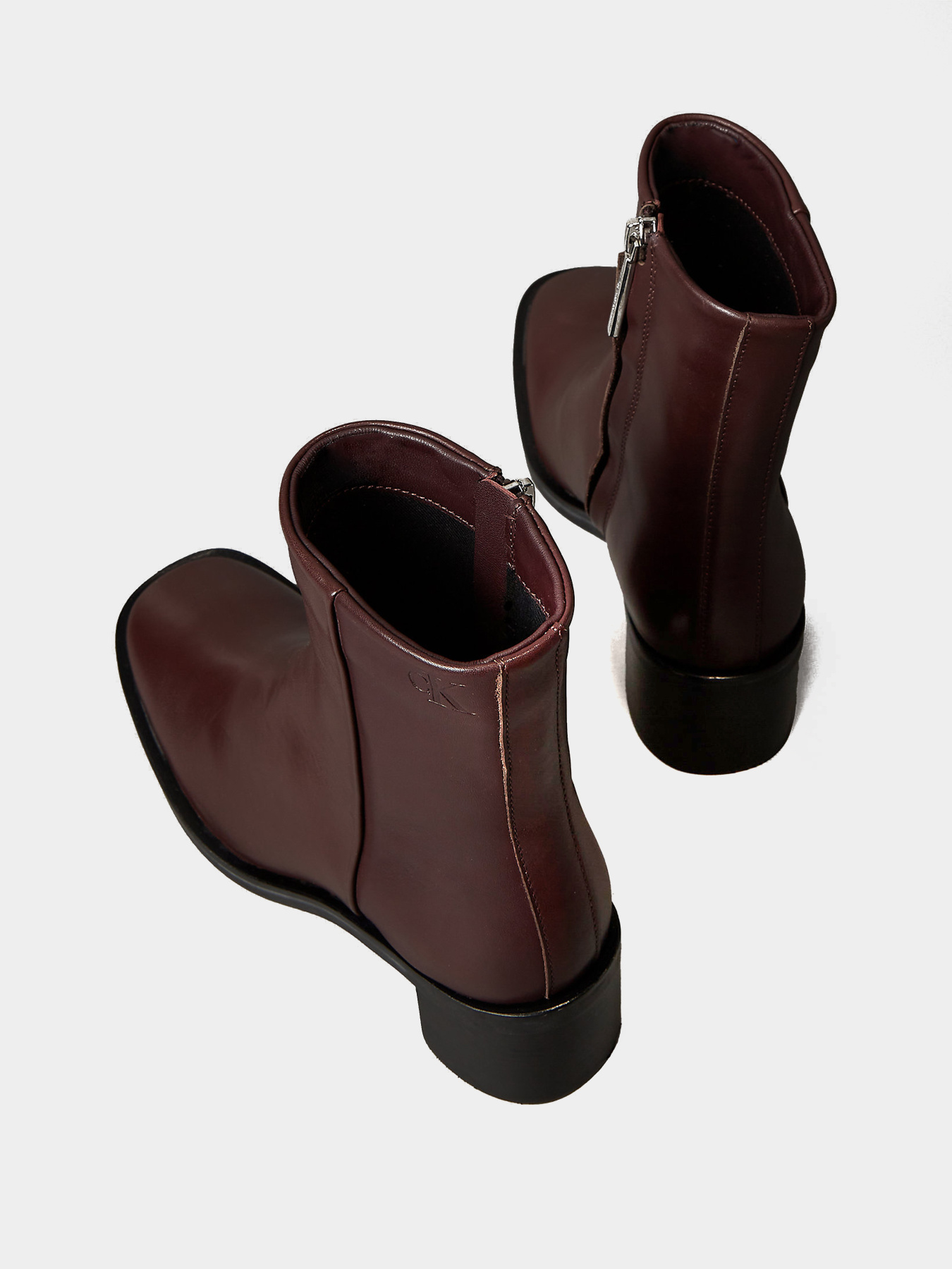 Бoтильоны Calvin Klein модель HW0HW02593-VH2 Фото