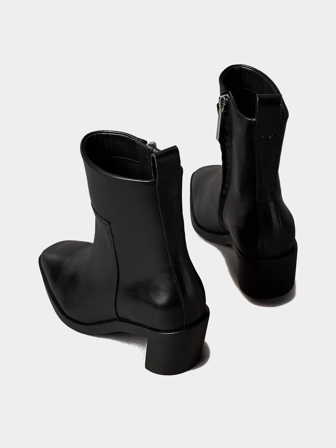 Calvin Klein модель YW0YW01919-BEH Фото