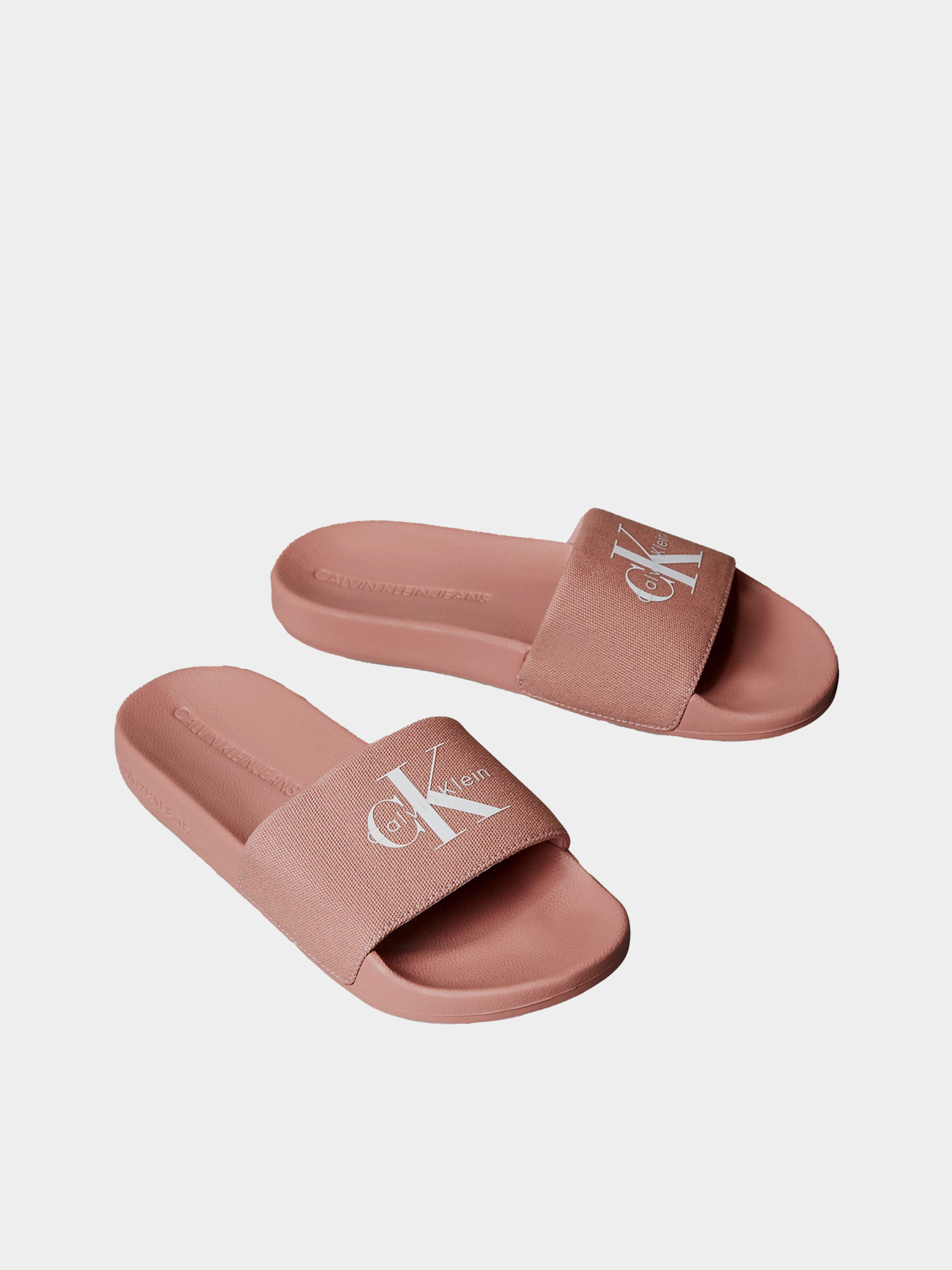 Шлепанцы Calvin Klein SLIDE MONOGRAM WN LOGO CK модель YW0YW01967-TZ6 Фото