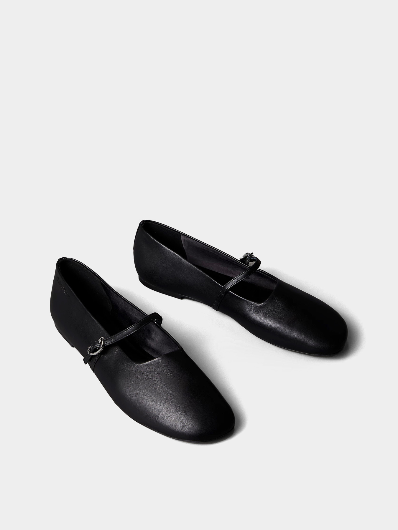 Calvin Klein модель HW0HW02847-BEH Фото