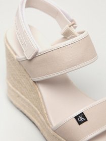 Босоножки Calvin Klein модель YW0YW00034-PGA Босоножки Calvin Klein модель YW0YW00034-PGA Фото