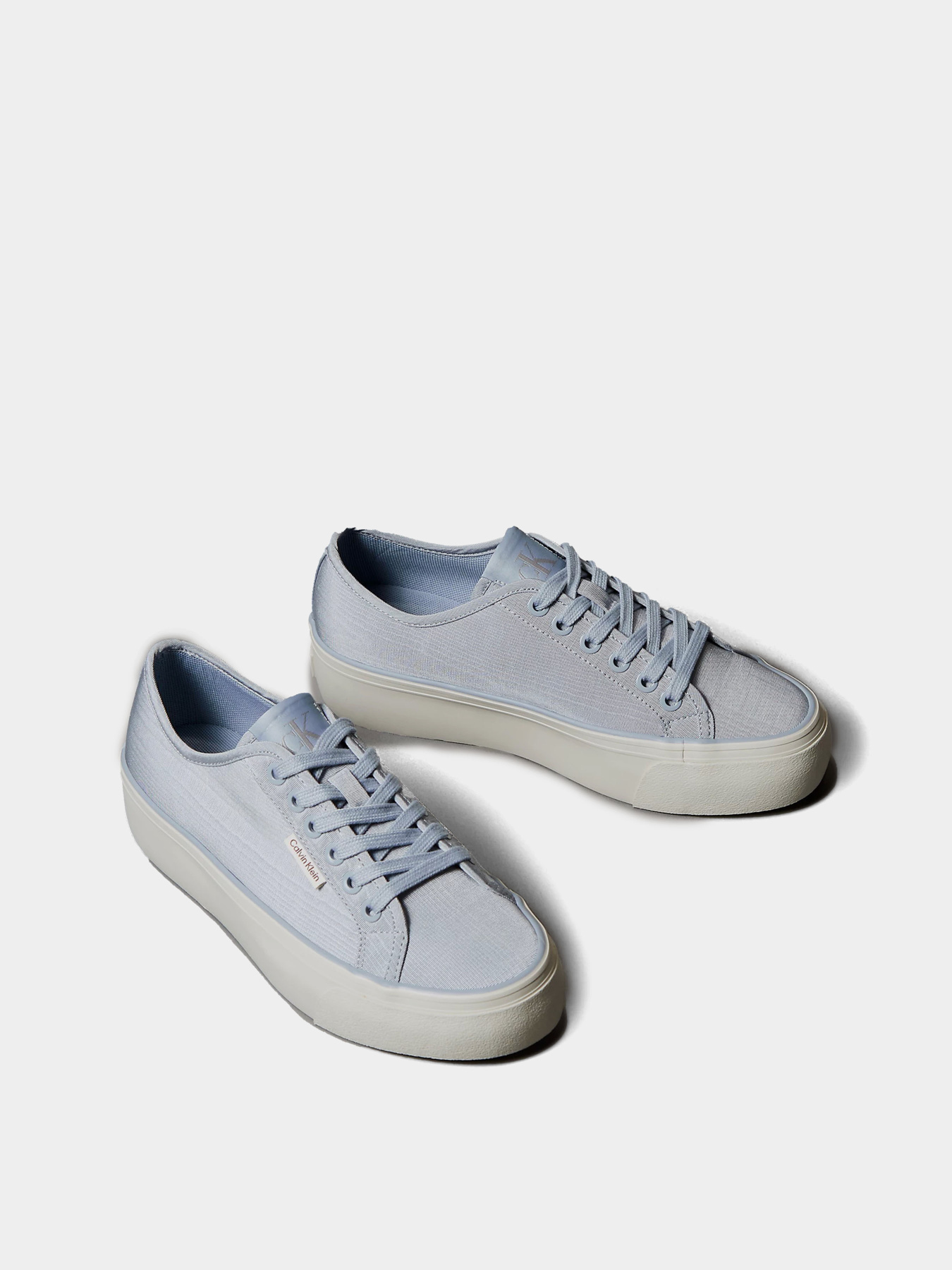 Кеди низькі Calvin Klein VULC FLATFORM LACE UP MOIRE модель YW0YW02012-CH7 Фото