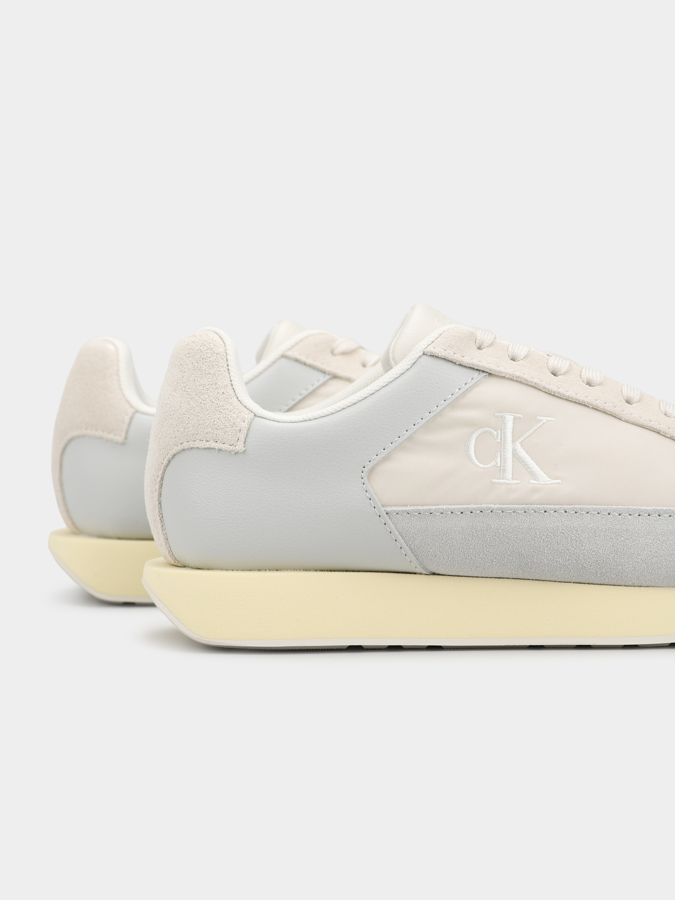 Кроссовки повседневные Calvin Klein RETRO RUNNER LACEUP WINGT MIX модель YW0YW02061-ACG Фото