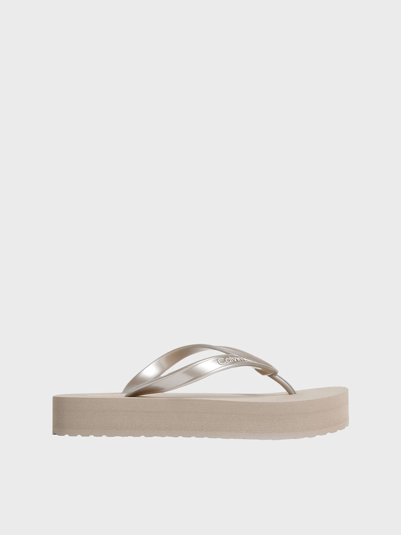 Шльопанці Calvin Klein FLATFORM FLIP FLOP MET TPU модель HW0HW03120-PBO Шльопанці Calvin Klein FLATFORM FLIP FLOP MET TPU модель HW0HW03120-PBO Фото
