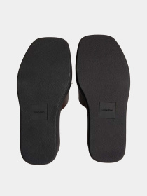 Шлёпанцы Calvin Klein WEDGE 70 SNDL MULE LTH модель HW0HW02881-0HN Фото