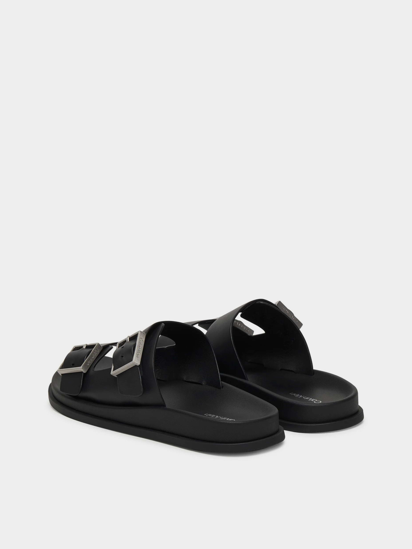Шльопанці Calvin Klein CITY SANDAL BUCKLE LTH модель HW0HW02885-0GJ Фото
