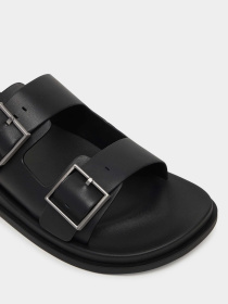 Шльопанці Calvin Klein CITY SANDAL BUCKLE LTH модель HW0HW02885-0GJ Фото