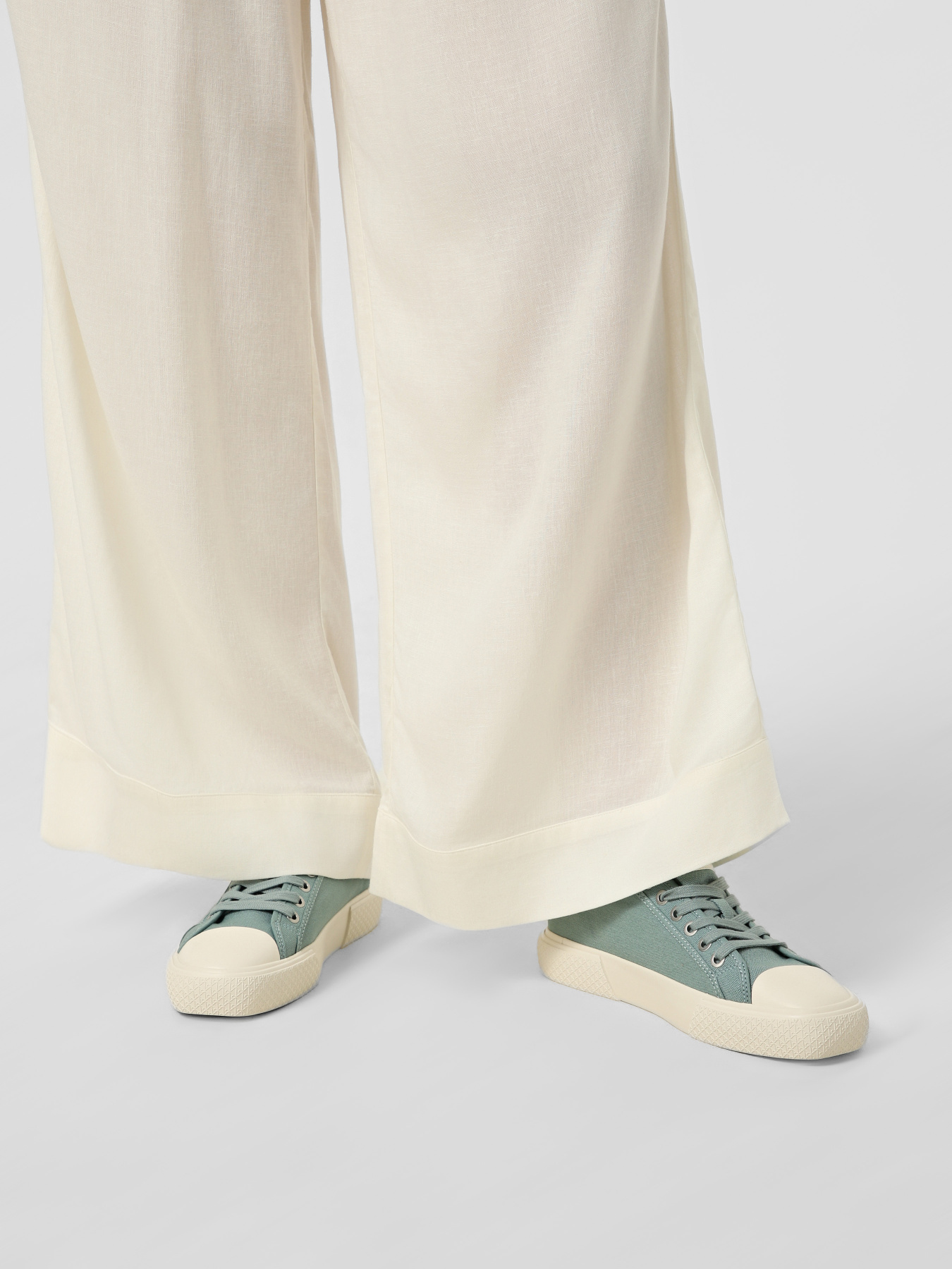 Кеды Calvin Klein VULC LOW LACE UP CANVAS модель HW0HW02975-CAX Кеды Calvin Klein VULC LOW LACE UP CANVAS модель HW0HW02975-CAX Фото