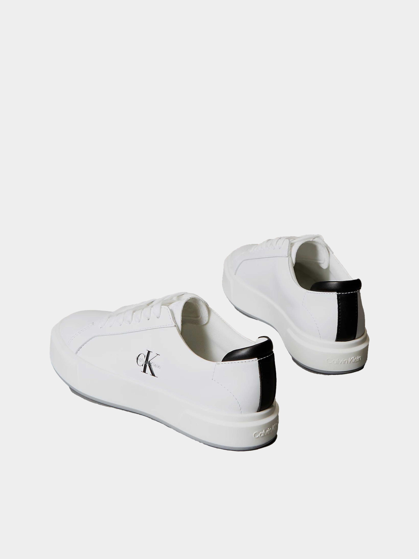Кеды низкие Calvin Klein BASKET CUPS LACEUP LTH ML модель YW0YW01945-01W Фото