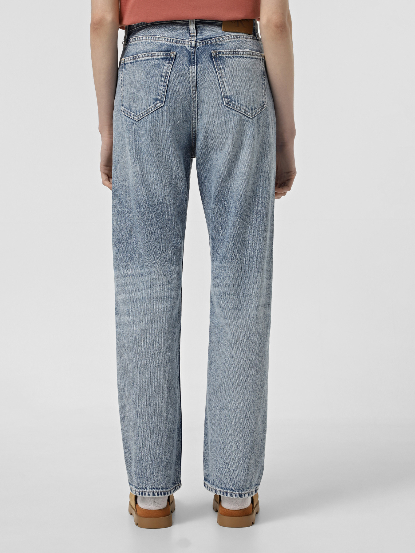 Прямые джинсы Calvin Klein Jeans High Rise Straight модель J20J224031-1A4 Фото