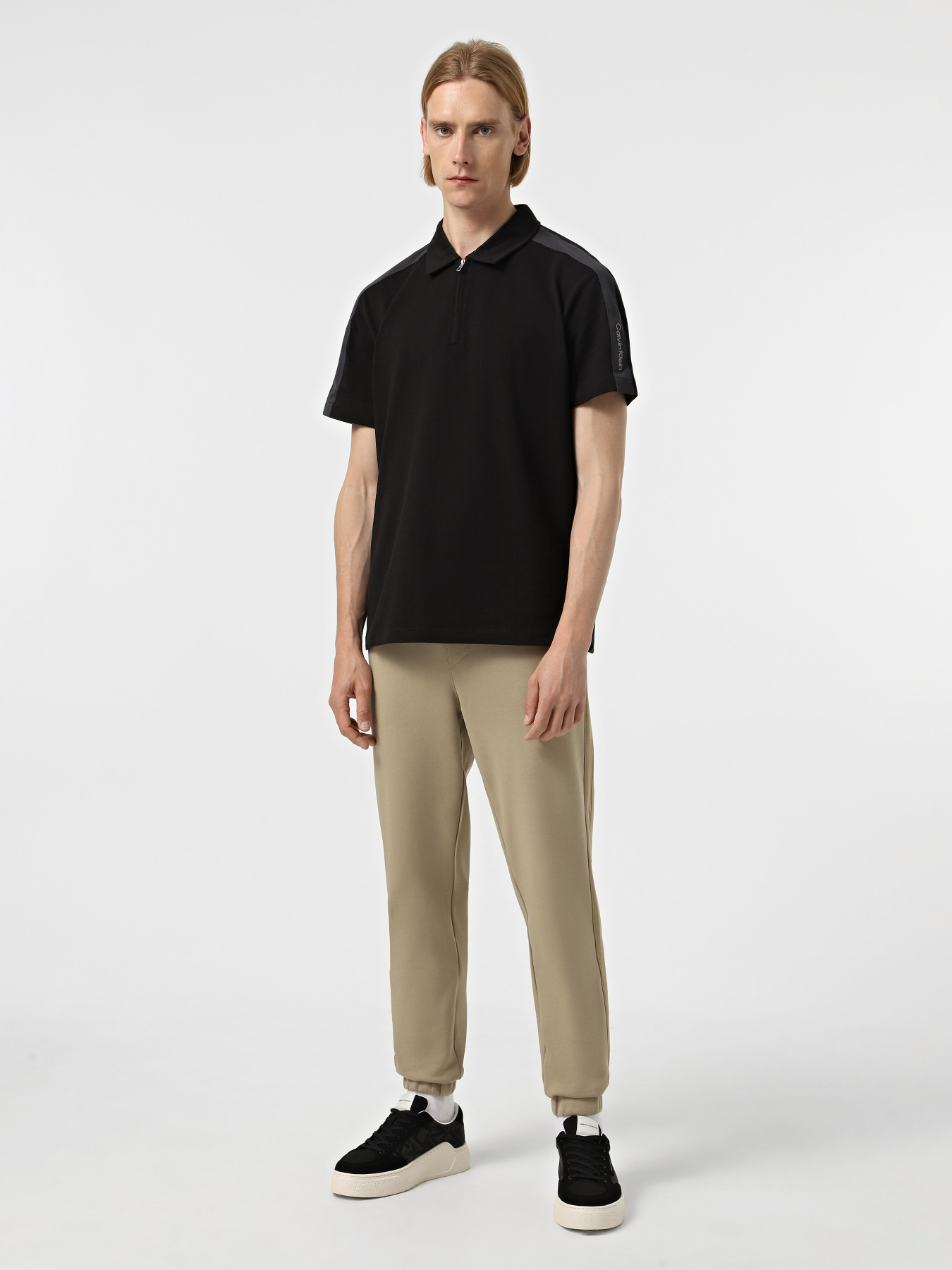 Джоггеры Calvin Klein Jeans модель J30J327243-HI0 Фото