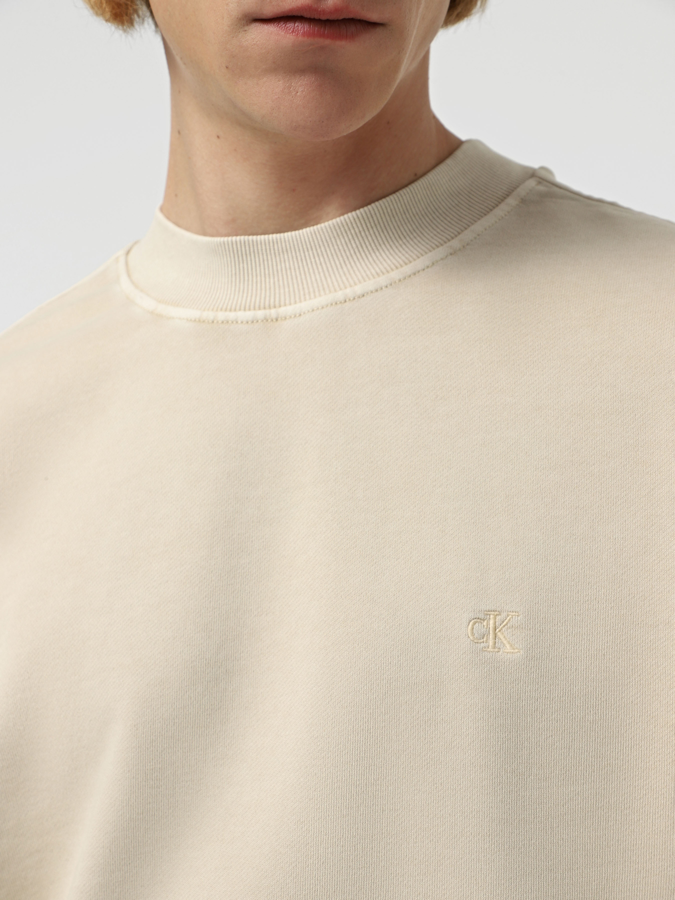 Світшот Calvin Klein Jeans модель J30J327490-PDV Світшот Calvin Klein Jeans модель J30J327490-PDV Фото