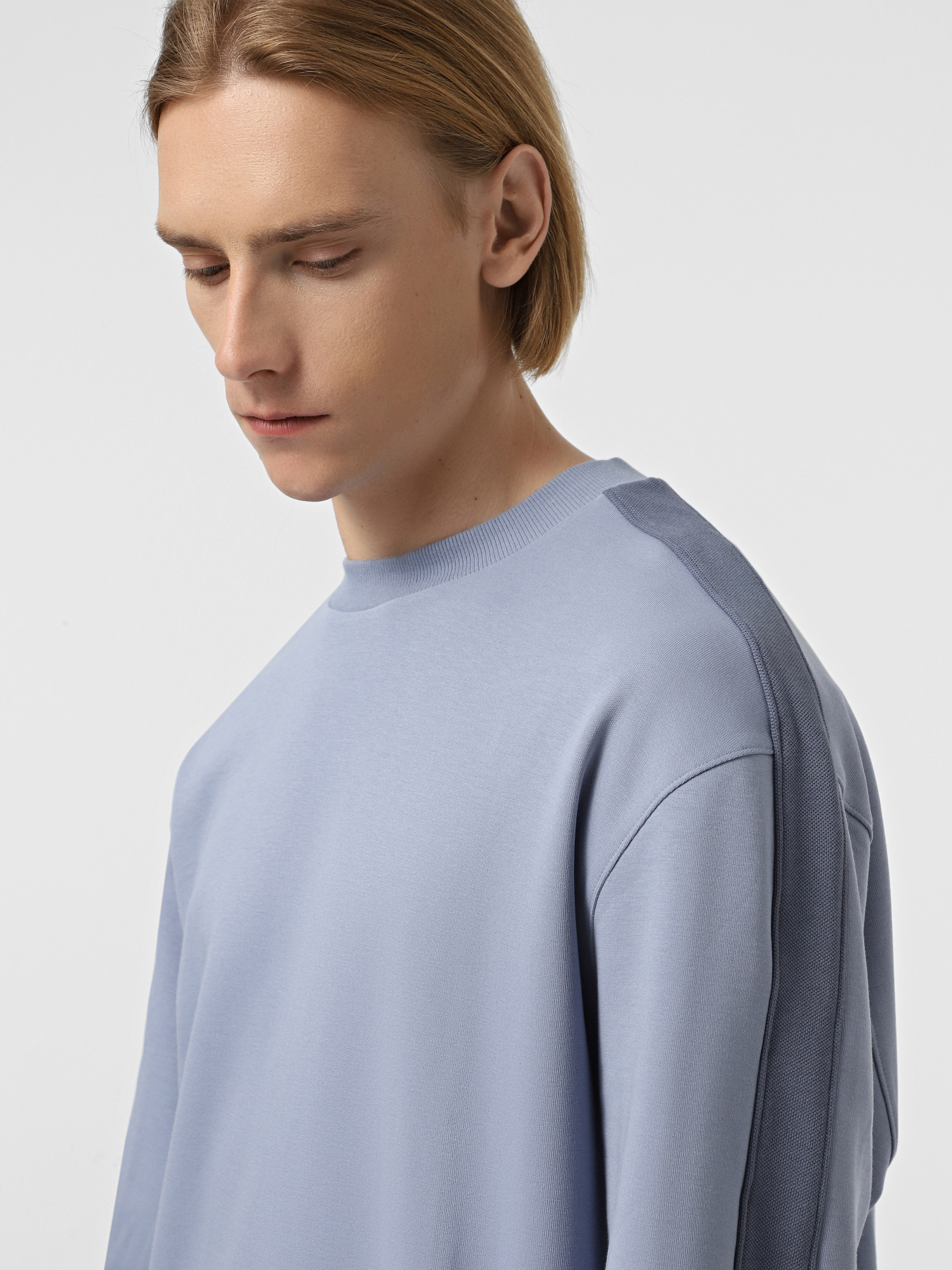 Світшот Calvin Klein Jeans модель J30J327230-CKG Світшот Calvin Klein Jeans модель J30J327230-CKG Фото