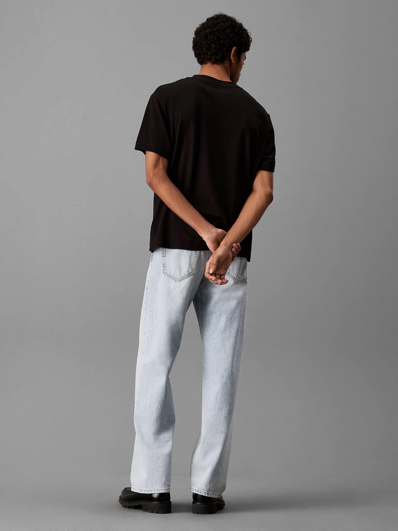 Футболка Calvin Klein Jeans модель J30J327483-BEH Футболка Calvin Klein Jeans модель J30J327483-BEH Фото