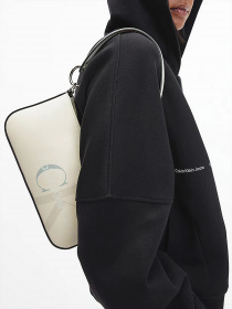 Хобо Calvin Klein SCULPTED MONO модель K60K608930_YAS Хобо Calvin Klein SCULPTED MONO модель K60K608930_YAS Фото