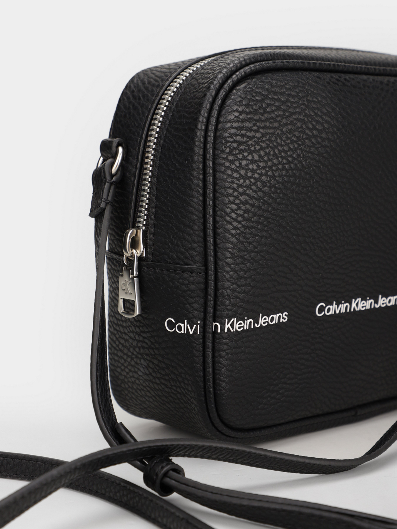 Кросс-боди Calvin Klein модель K60K608939_BDS Фото