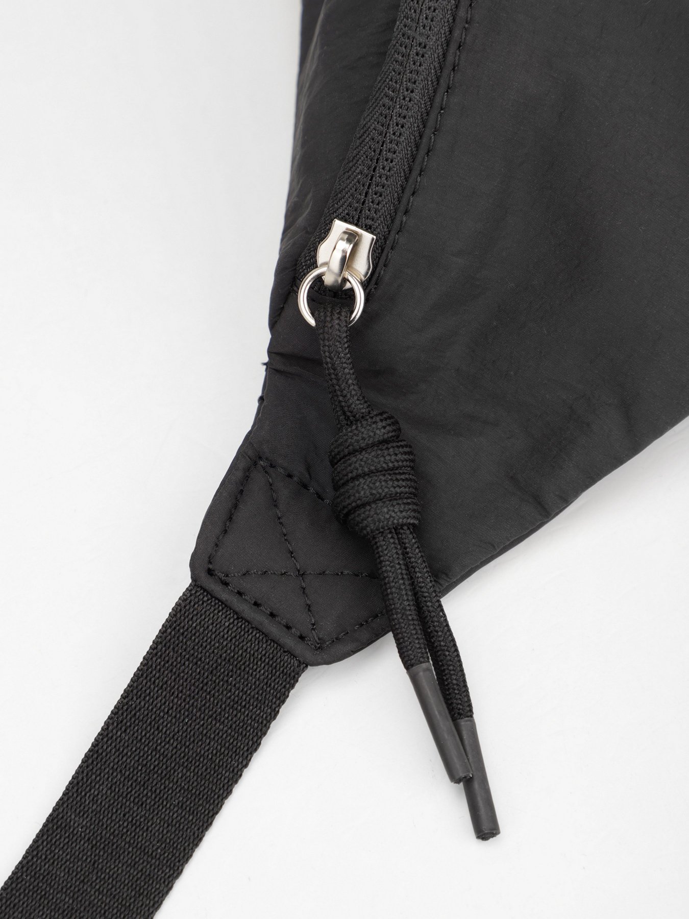 Поясная сумка Calvin Klein модель K60K608956_BDS Фото