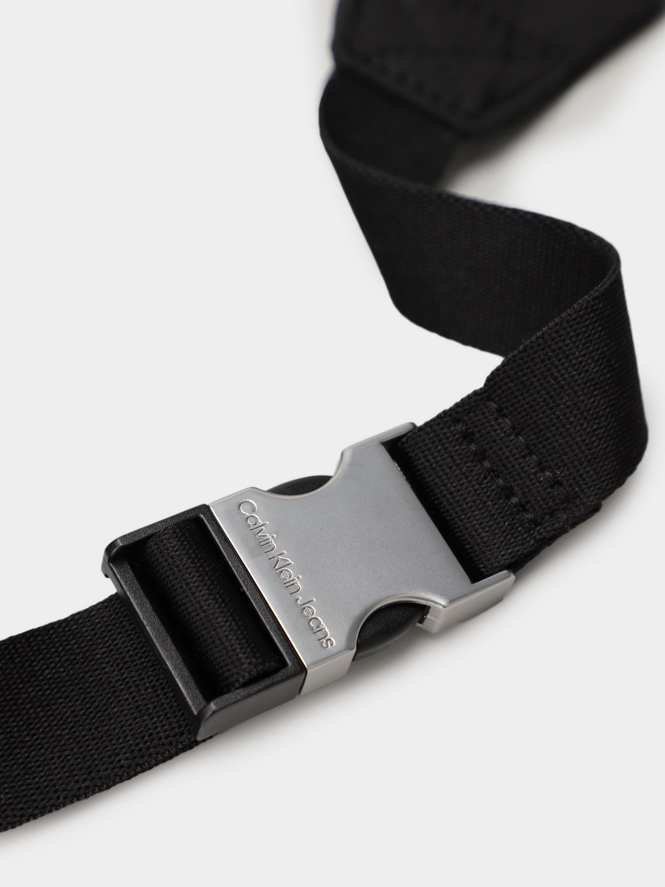 Поясная сумка Calvin Klein модель K60K608956_BDS Фото