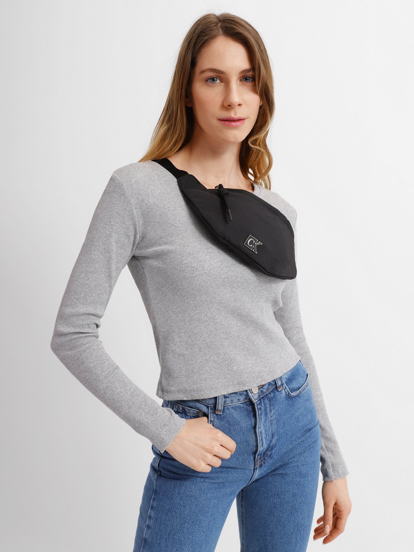 Поясная сумка Calvin Klein модель K60K608956_BDS Фото