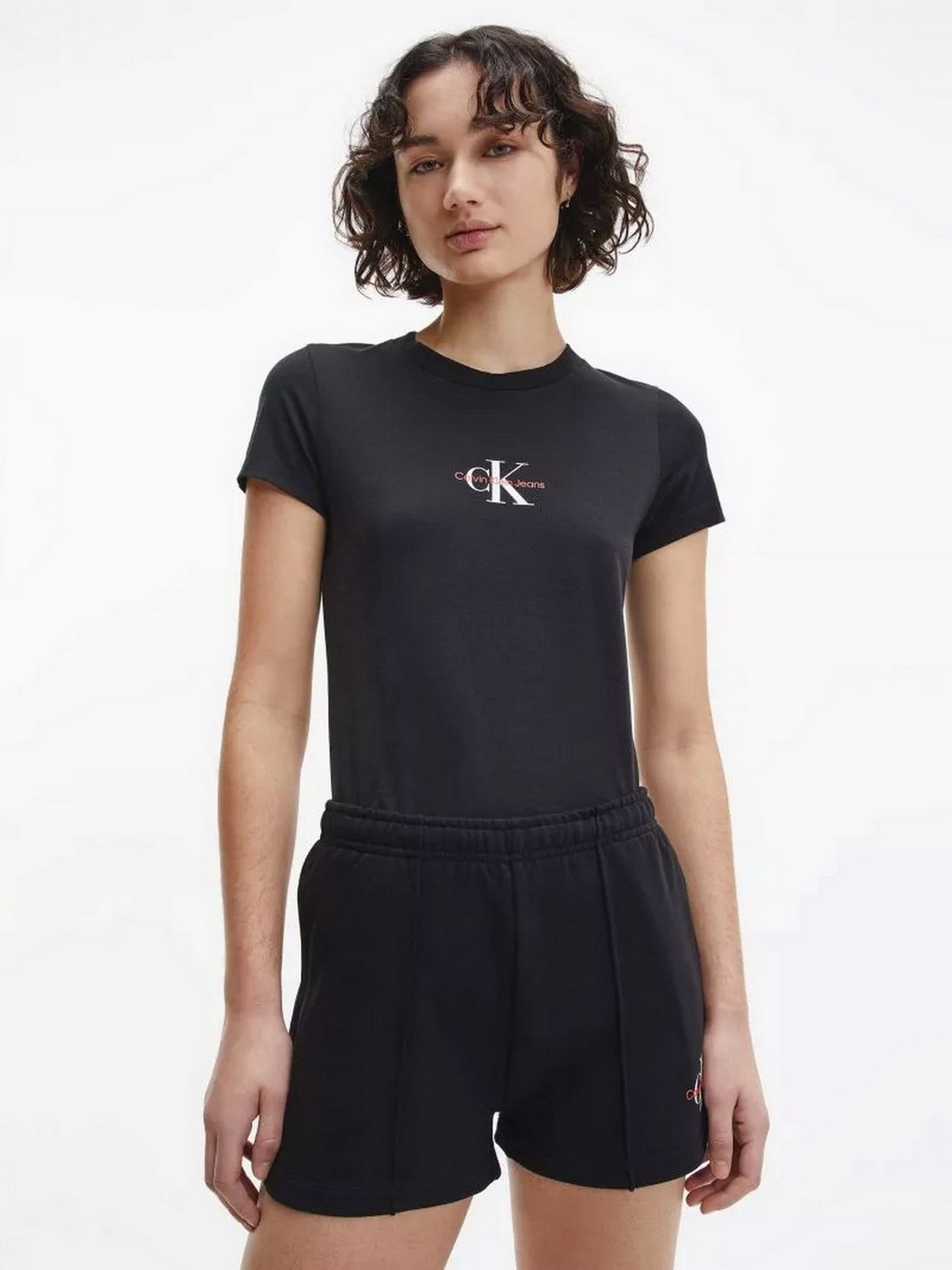 Футболки і поло Calvin Klein модель J20J217902_0GK Фото