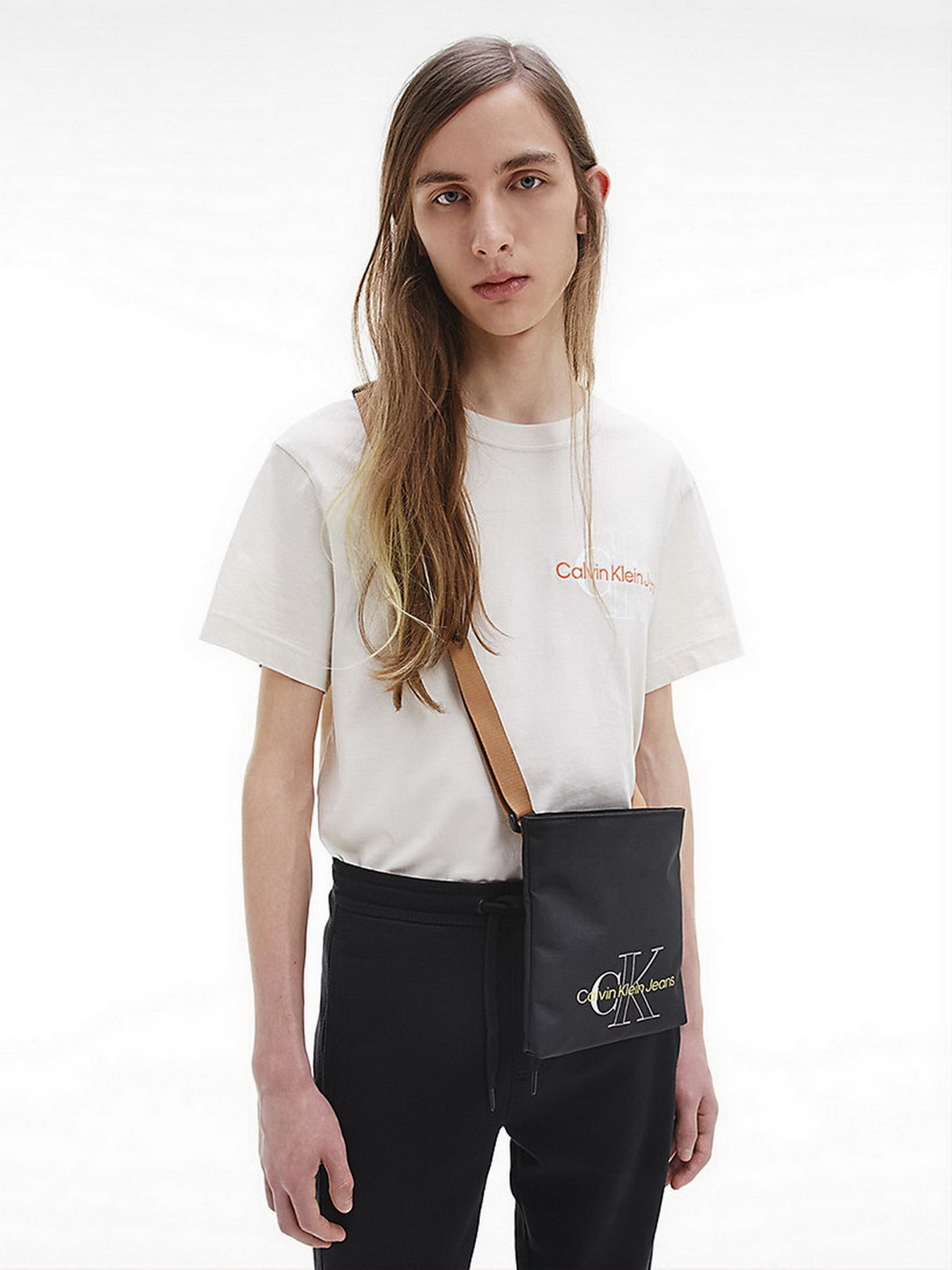 Футболка Calvin Klein модель J30J320181_ACF Фото