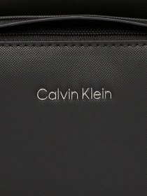 Мессенджер Calvin Klein Ck Must Pique Reporter S W/Pckt модель K50K510287-BAX Фото