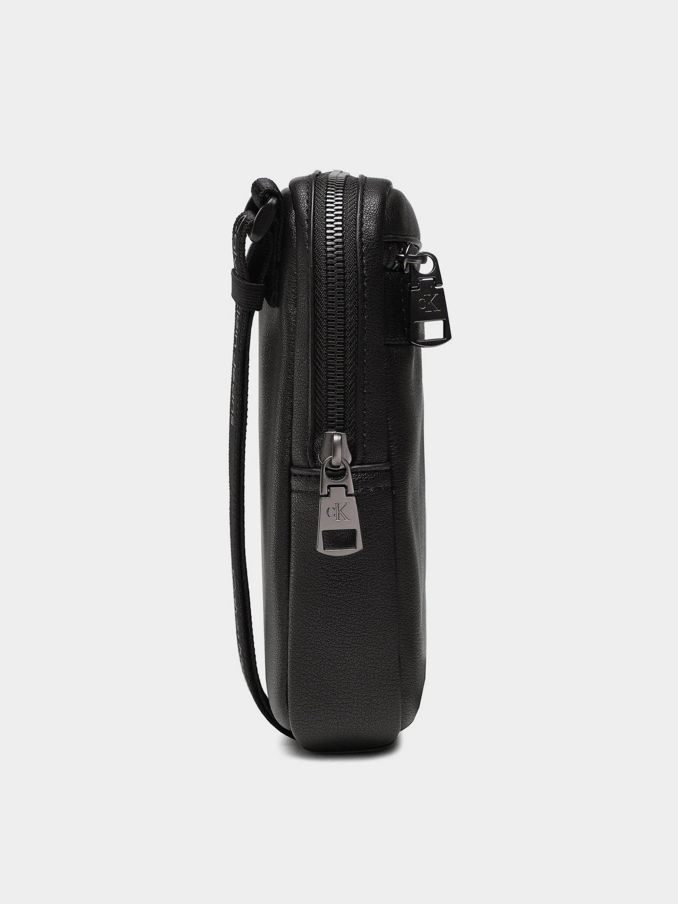 Мессенджер Calvin Klein Explorer Reporter 18 Pu модель K50K510110-BDS Фото