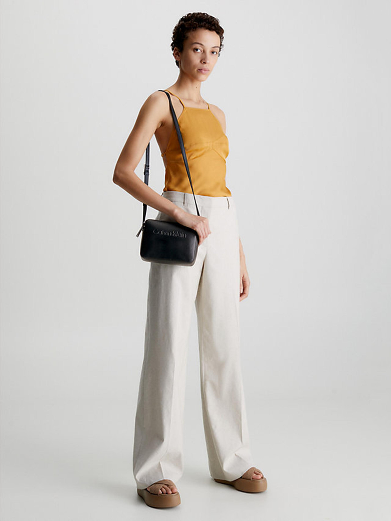 Мессенджер Calvin Klein модель K60K610439-BAX Фото