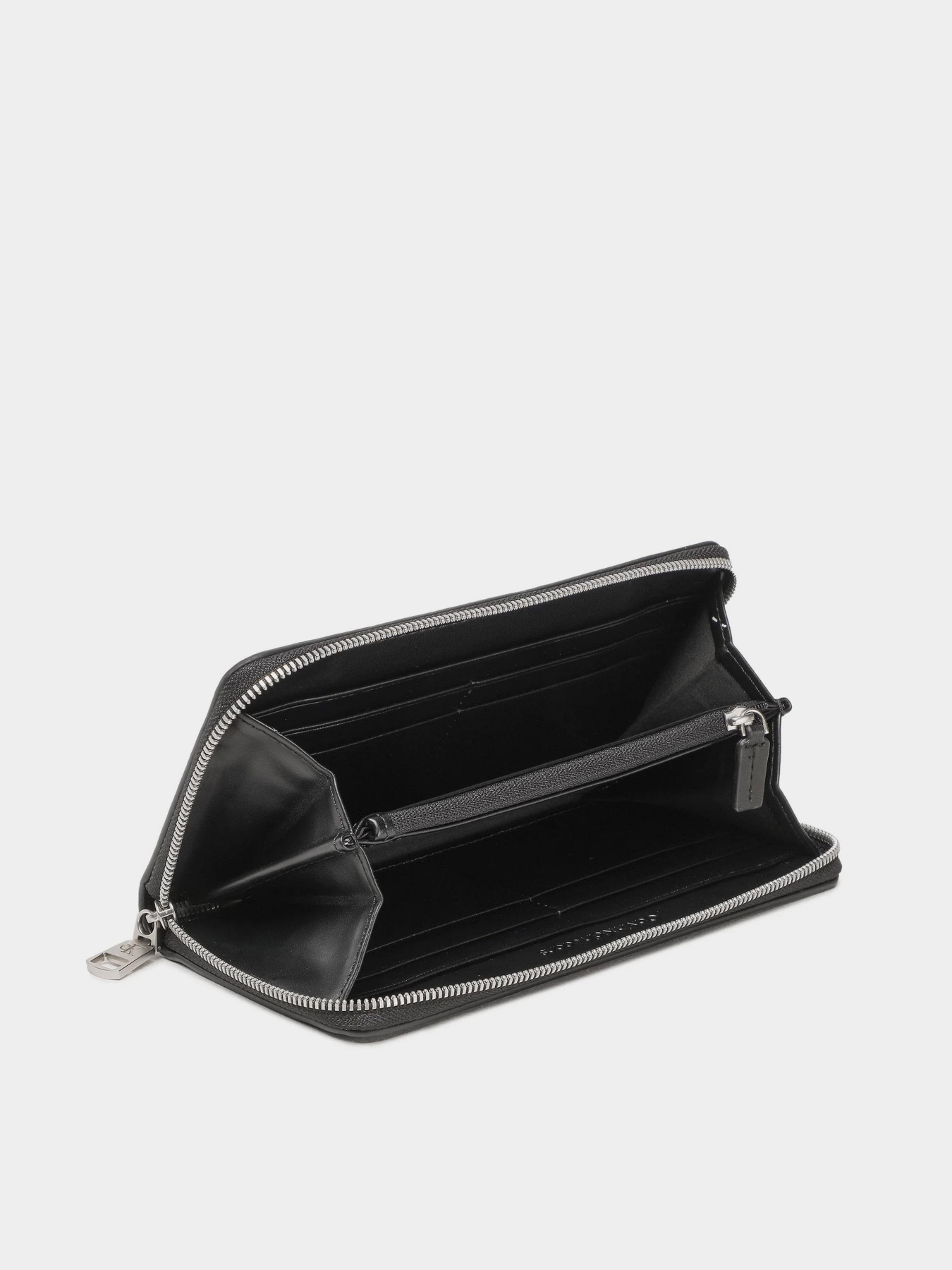 Кошелек Calvin Klein Sculpted Mono Zip Around Mono модель K60K607634-0GN Фото