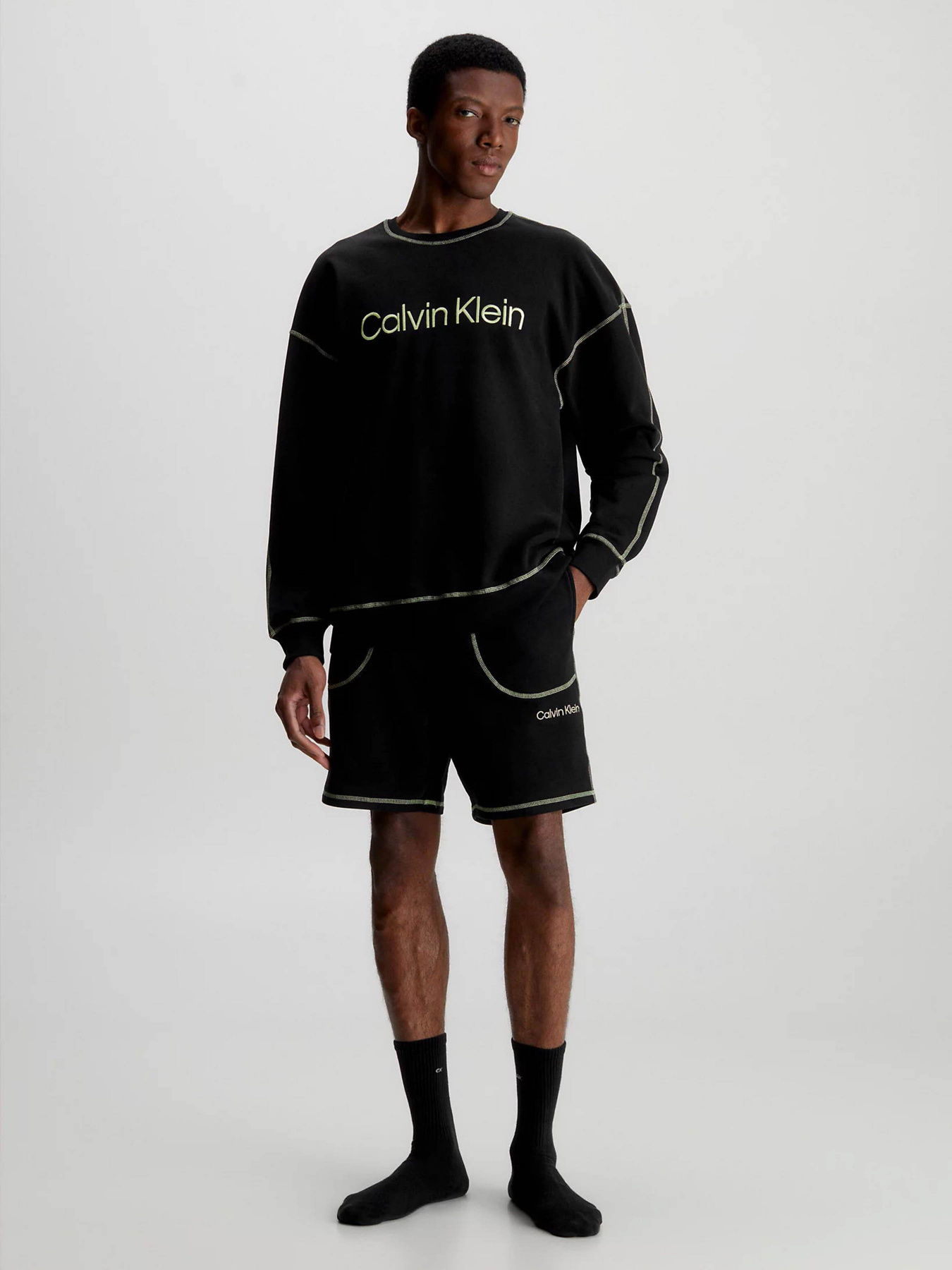 Світшот Calvin Klein Underwear Ls Sweatshirt модель 000NM2458E-UB1 Фото