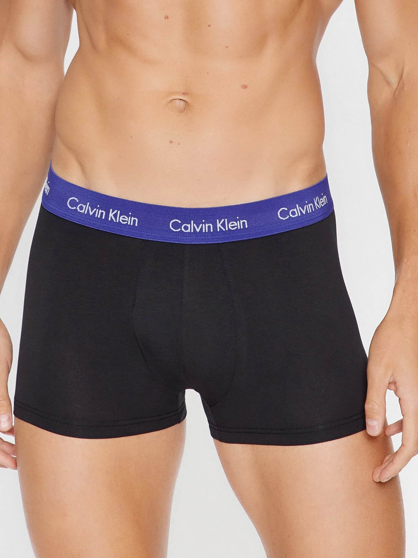 Набор трусов Calvin Klein Underwear 3p Low Rise Trunk модель 0000U2664G-H4X Набор трусов Calvin Klein Underwear 3p Low Rise Trunk модель 0000U2664G-H4X Фото