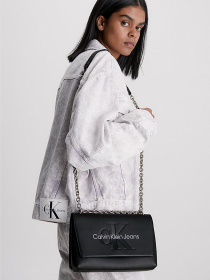 Крос-боді Calvin Klein Sculpted Ew Flap Conv25 Mono модель K60K607198-0GJ Фото