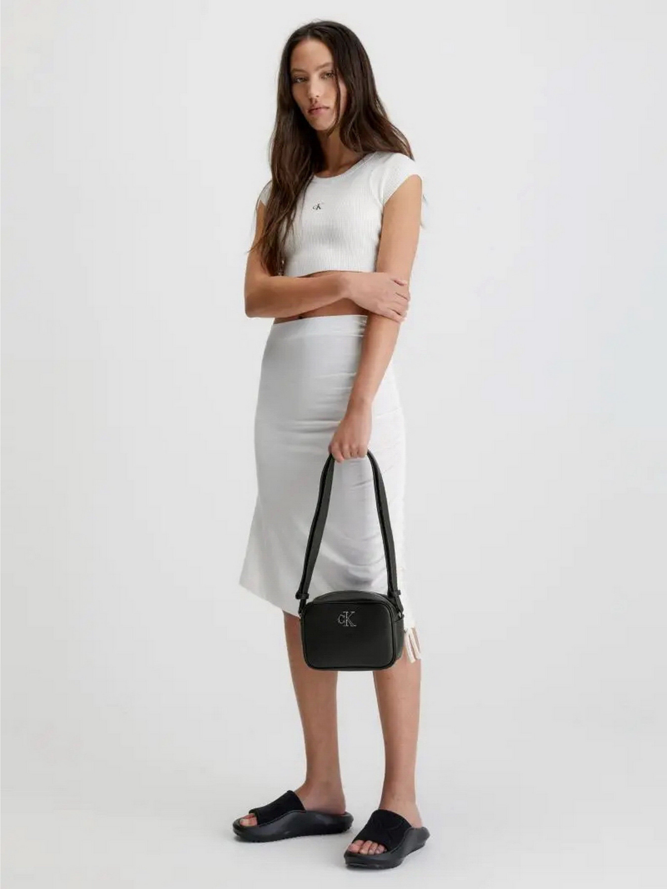 Сумка Calvin Klein Minimal Monogram Camera Bag18 модель K60K610683-BDS Фото