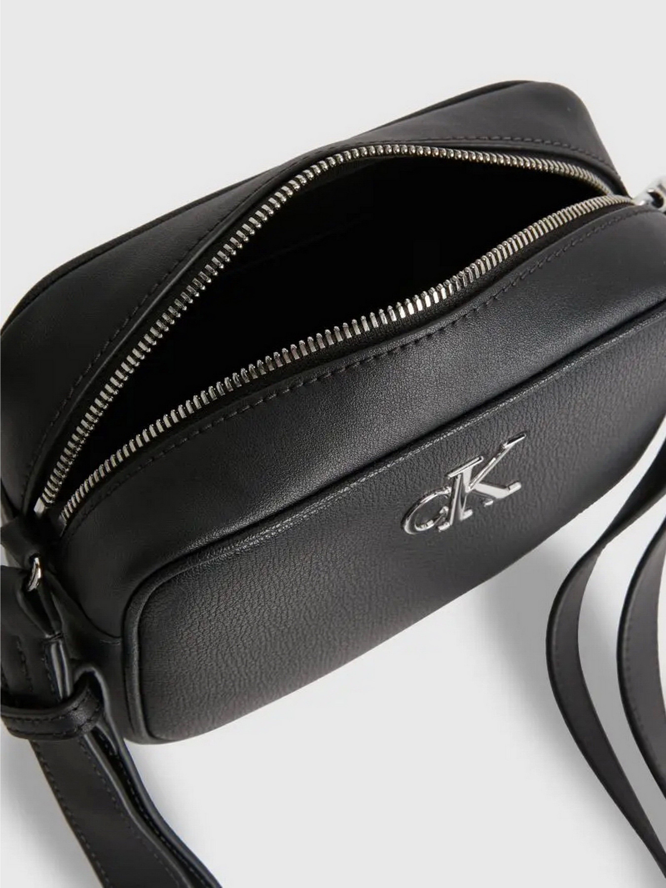 Сумка Calvin Klein Minimal Monogram Camera Bag18 модель K60K610683-BDS Фото