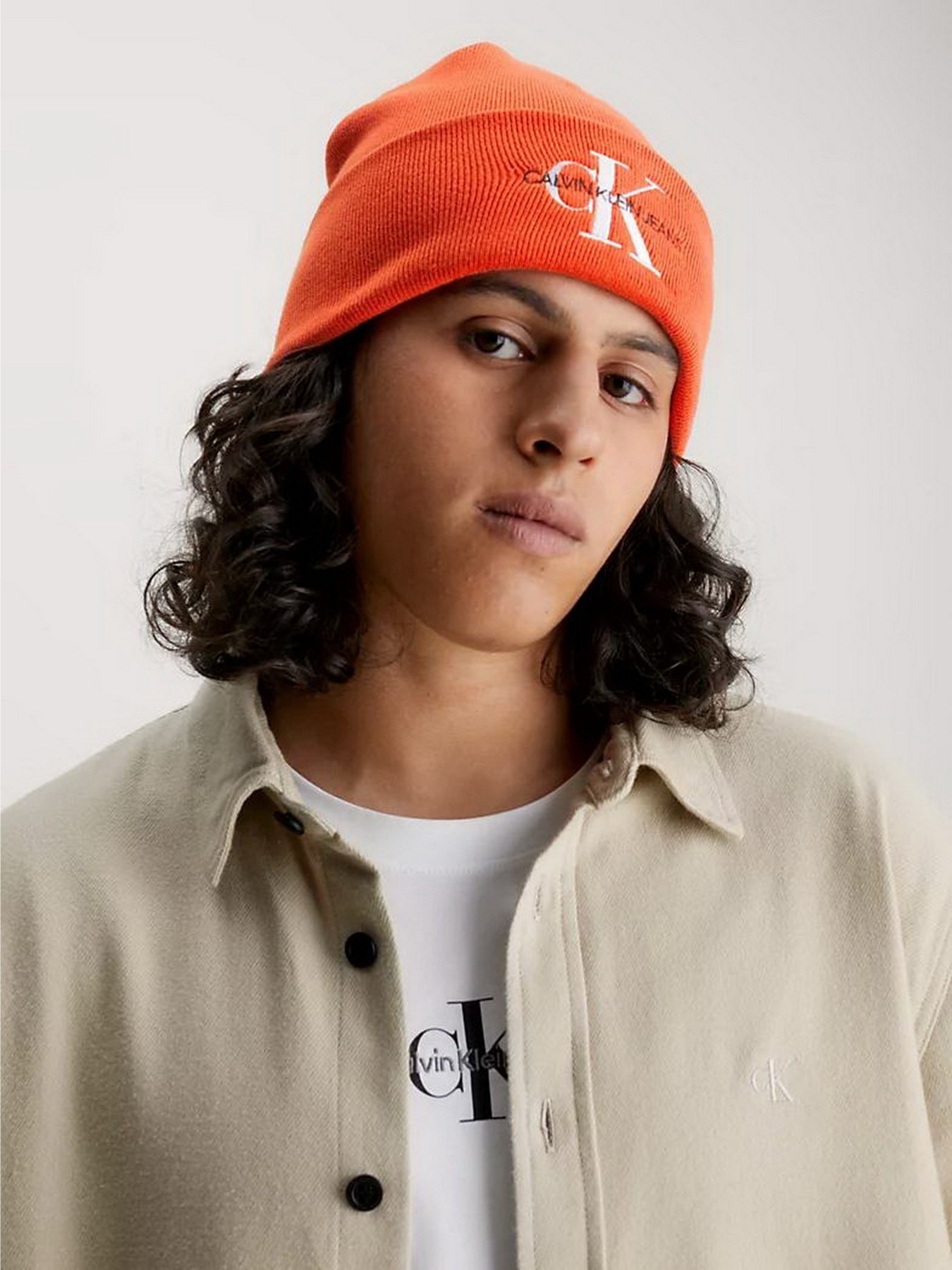 Шапка Calvin Klein Monologo Embro Beanie модель K50K511160-SEC Шапка Calvin Klein Monologo Embro Beanie модель K50K511160-SEC Фото